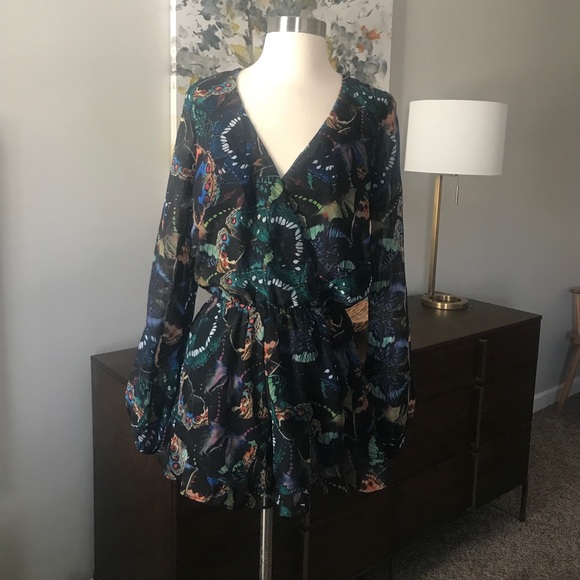 Show Me Your MuMu Black Butterfly Print Romper - Picture 2 of 14